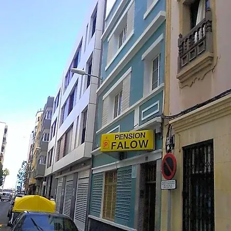 Falow Hostal *